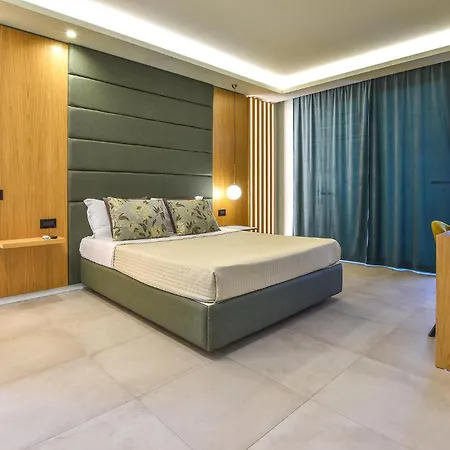 5 Bedroom In Trappeto Holiday home *
