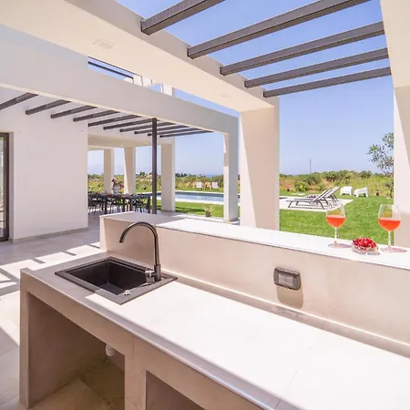 5 Bedroom In Trappeto *