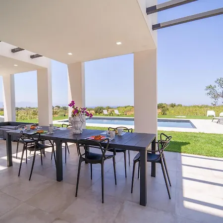 5 Bedroom In Trappeto * Trappeto (Sicily)