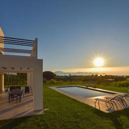 Holiday home 5 Bedroom In Trappeto *