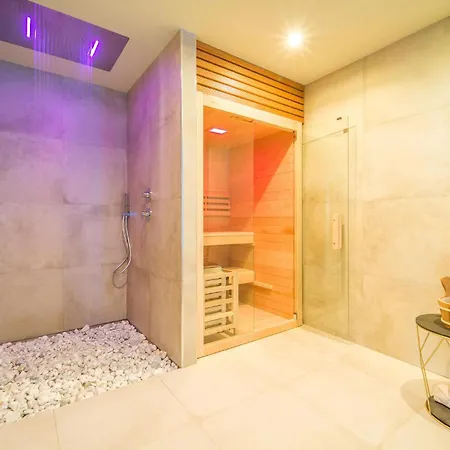 5 Bedroom In Trappeto * Trappeto (Sicily)