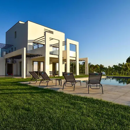 Holiday home 5 Bedroom In Trappeto *